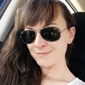 Meet your Posher, Krystal